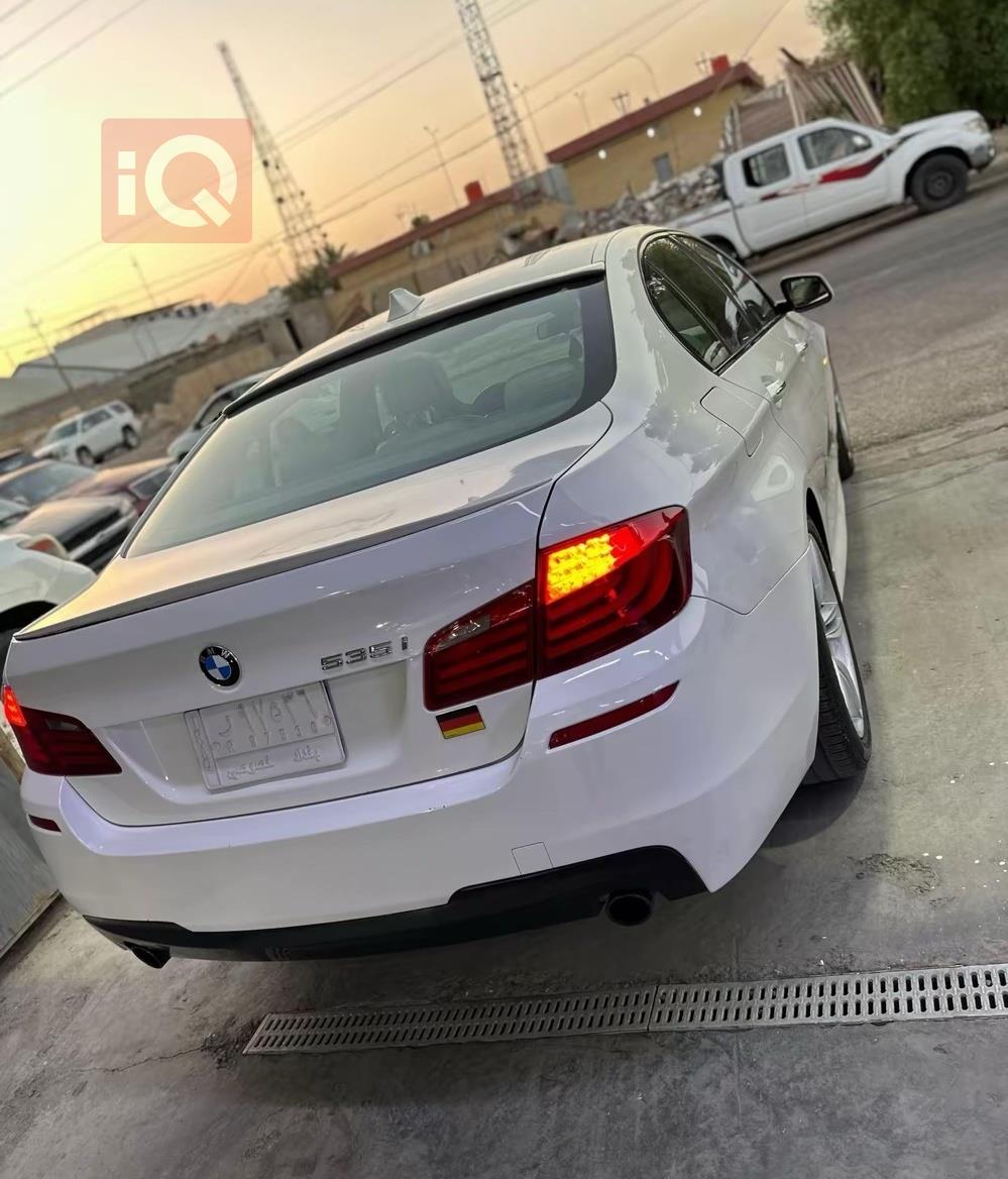 بی ئێم دەبڵیو سیریەس 5